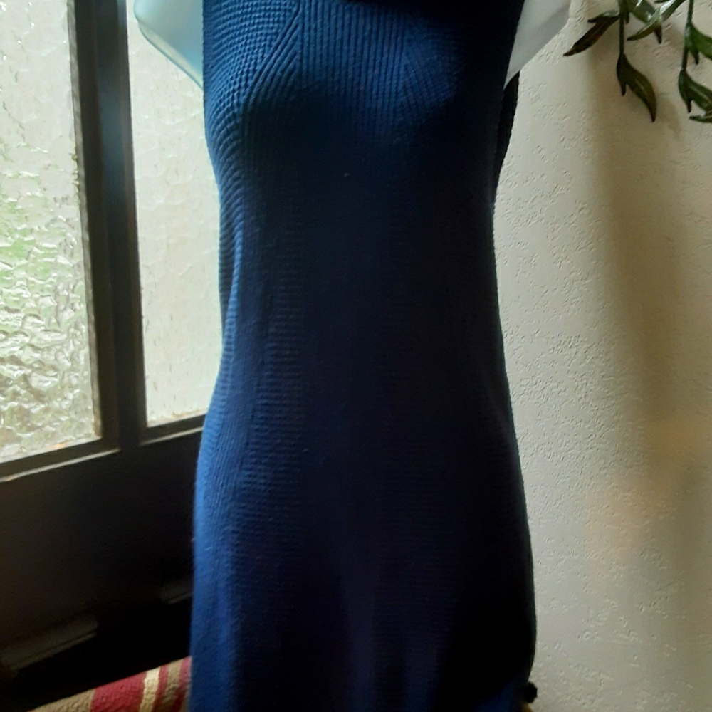 White House Black Market, Navy bodycon knit dress. - Picture 4 of 4